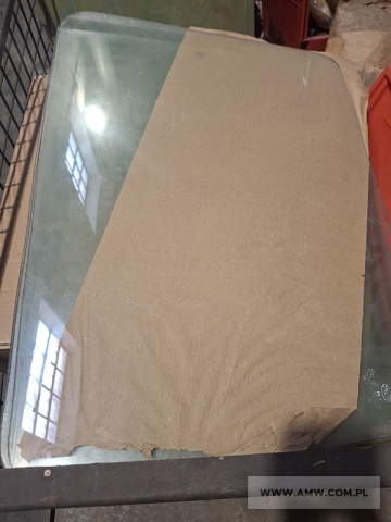 Części zamienne i akcesoria do pojazdów ZIŁ 130 - pakiet zawierający 154 poz. asort. (wg oddzielnego wykazu), w tym m.in.: przekładnie boczne, pompy wody, komplety remontowe silnika, bębny hamulca itp. 